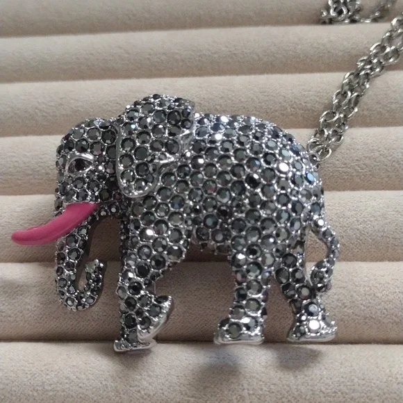 Crystal Elephant Brooch or Necklace - Picture 2 of 4